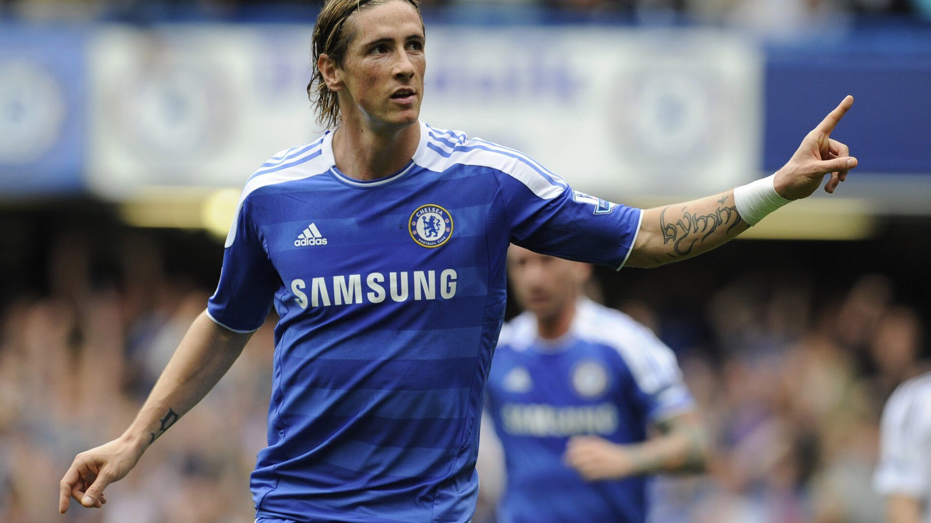 欧冠决赛焦点战，突尼斯火力全开，北非雄狮压制莱比锡红牛登顶欧洲之巅