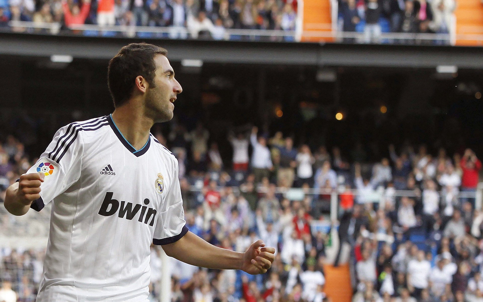 意甲焦点战之夜，切特成为胜负手，一场战术与意志的较量